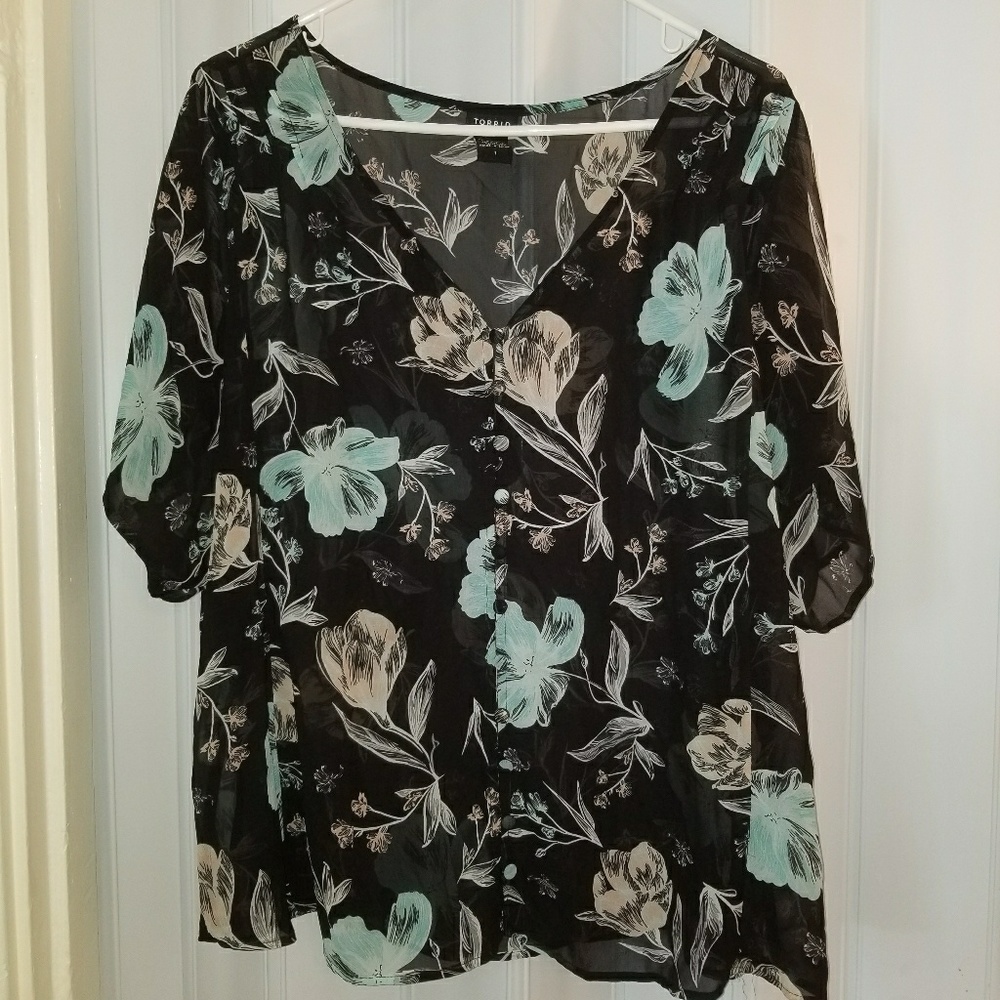 Torrid blouse